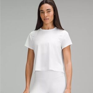 Lululemon classic fit cotton blend tshirt size 4
